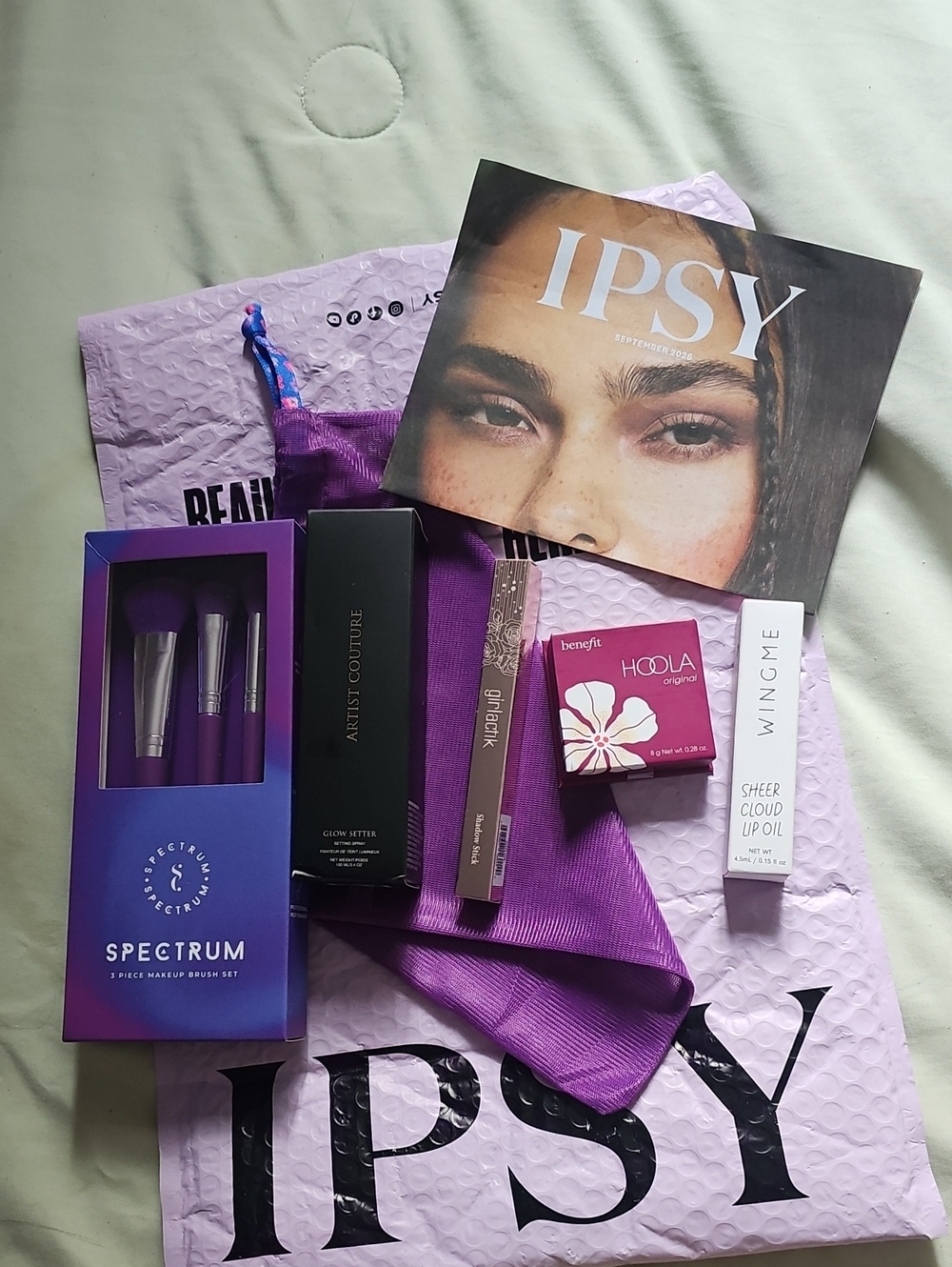 ipsy  September Glam Bag BNIB 5pc Cosmetics